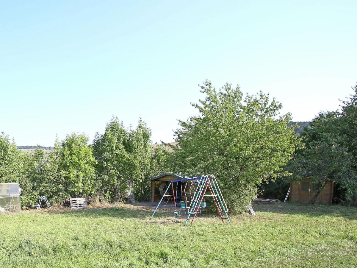 Secluded Apartment In Medebach With Terrace חדר תמונה